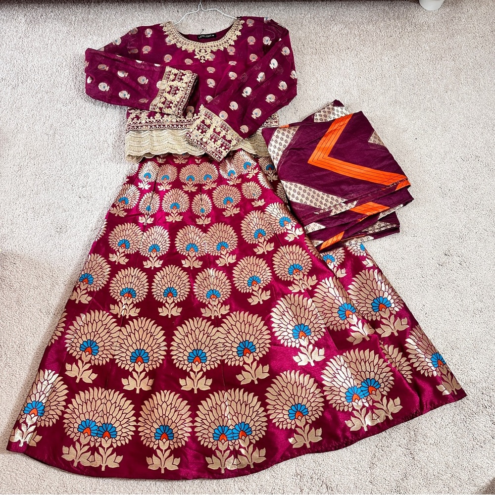 Limelight jacquard/banarsi lenhga with top and dopatta